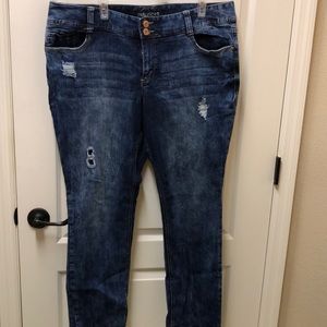 Women’s Maurices jeans